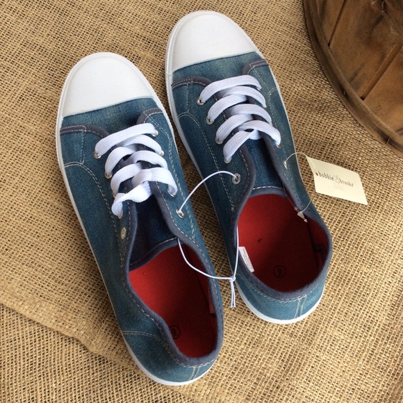 bobbie and brooks shoes